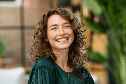 Profils de femmes célibataires Mantes-la-Jolie, agence matrimoniale Unicis Mantes-la-Jolie